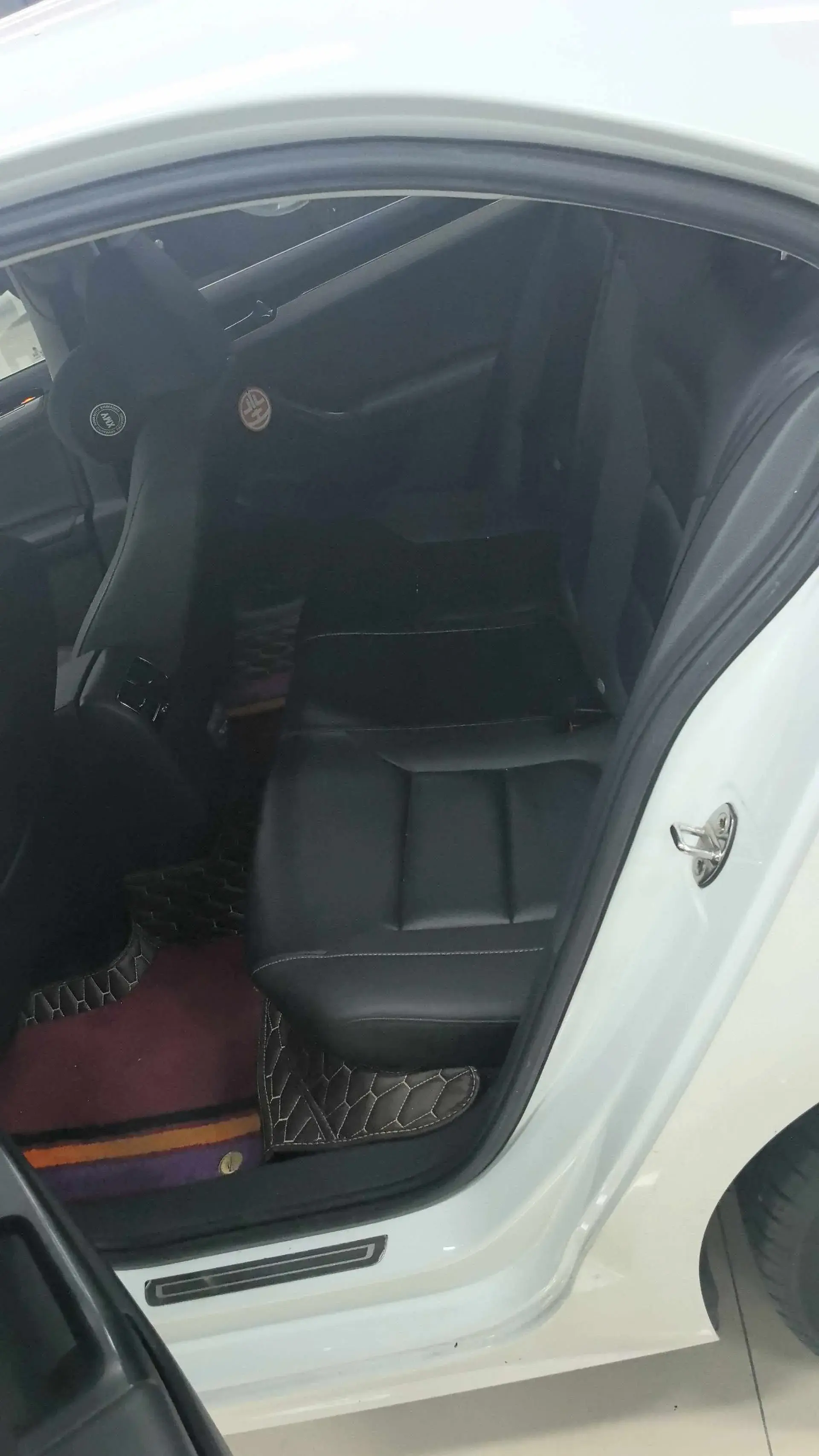 2018 VOLKSWAGEN SAGITAR thumbnail 4