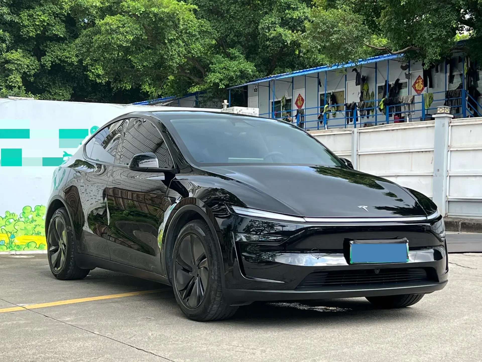 2025 TESLA MODEL thumbnail 3