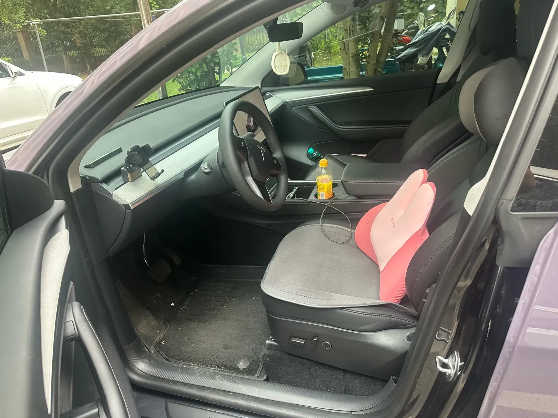 2023 TESLA MODEL thumbnail 2