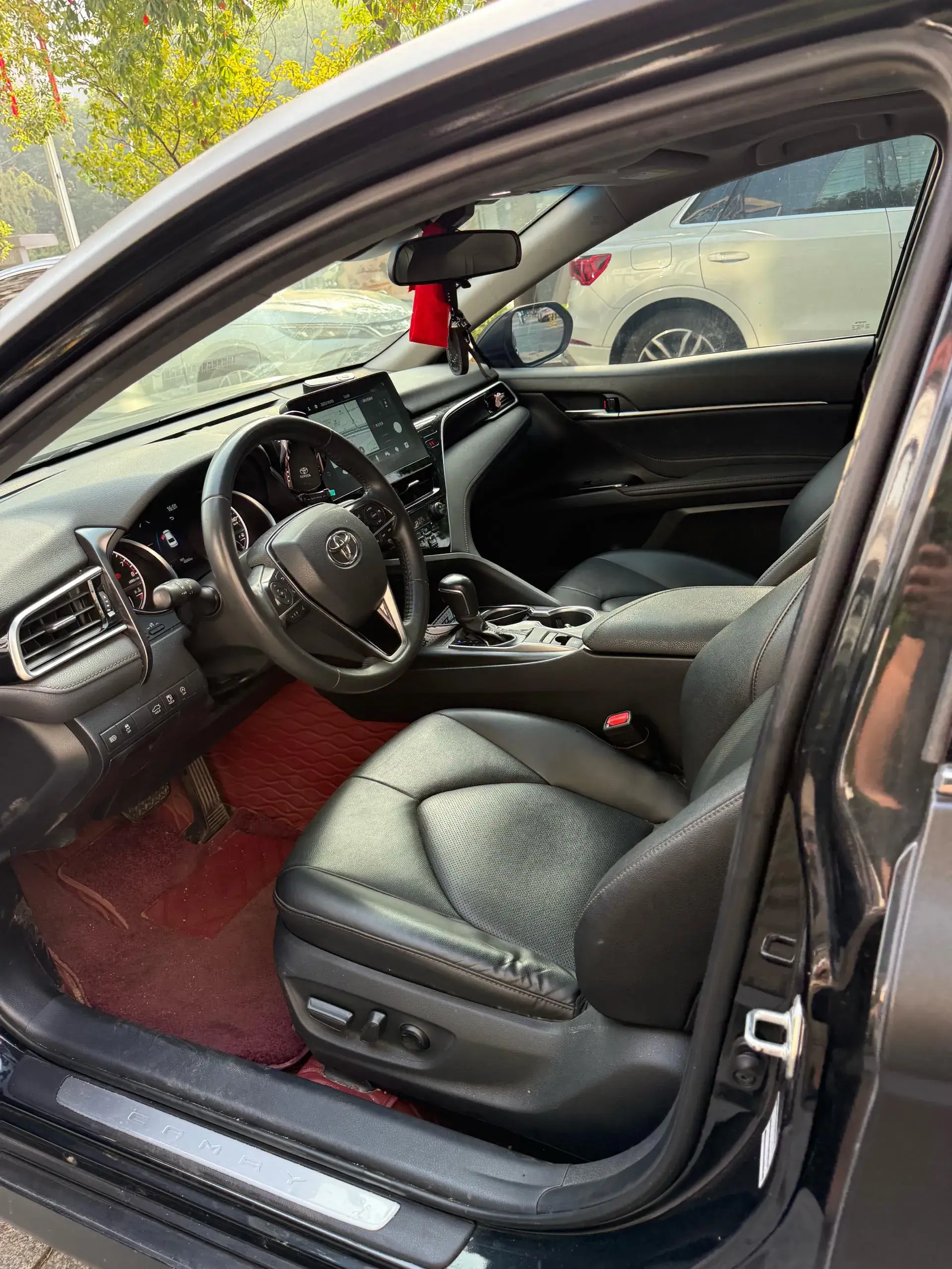 2021 TOYOTA CAMRY thumbnail 4