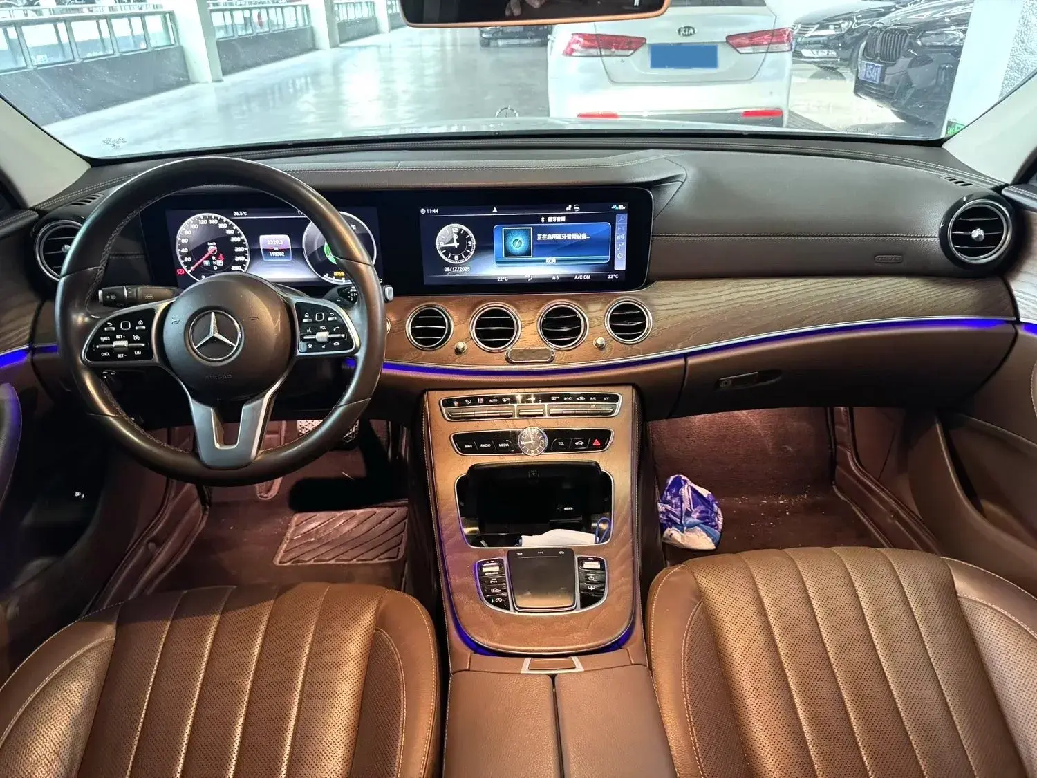 2020 MERCEDES-BENZ E thumbnail 3