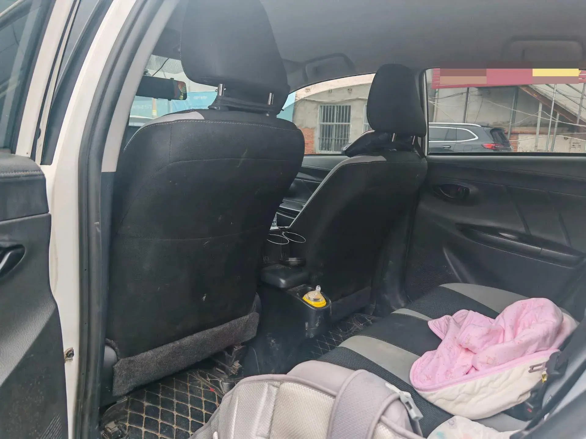 2022 TOYOTA YARIS thumbnail 4