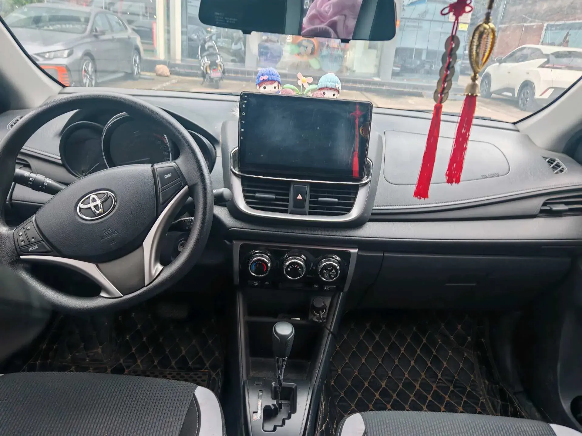 2022 TOYOTA YARIS thumbnail 3