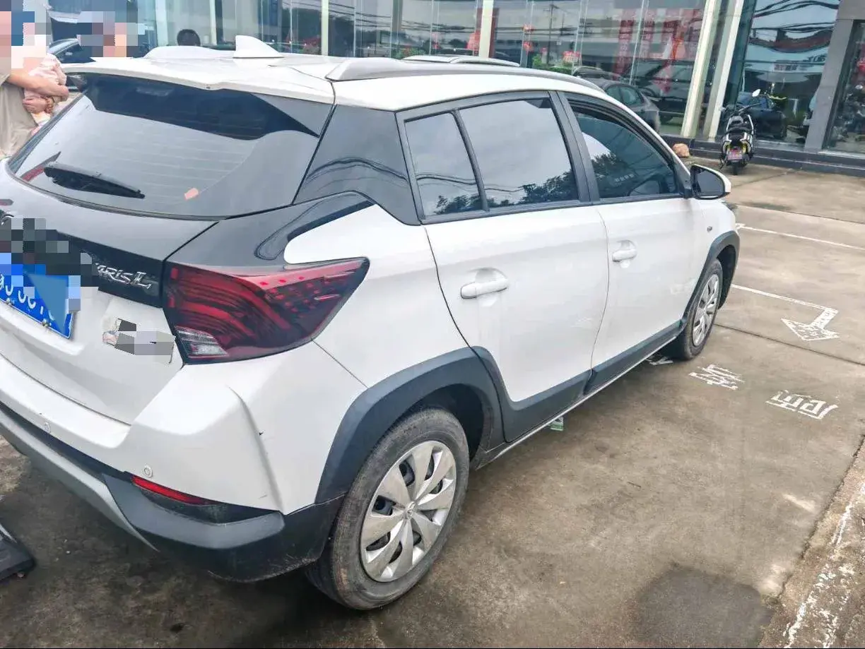 2022 TOYOTA YARIS thumbnail 2