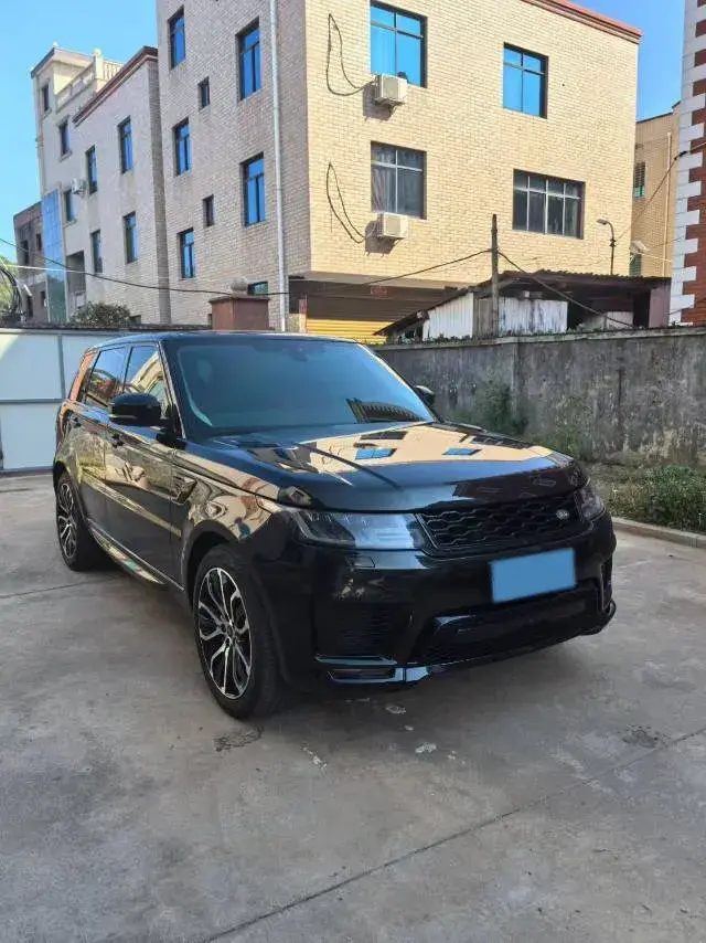 2022 LAND ROVER thumbnail 2