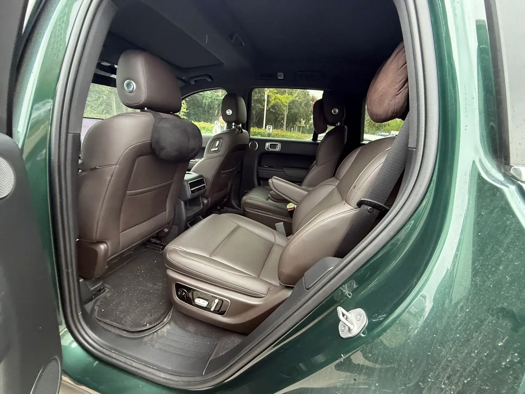 2023 LI L8 thumbnail 4