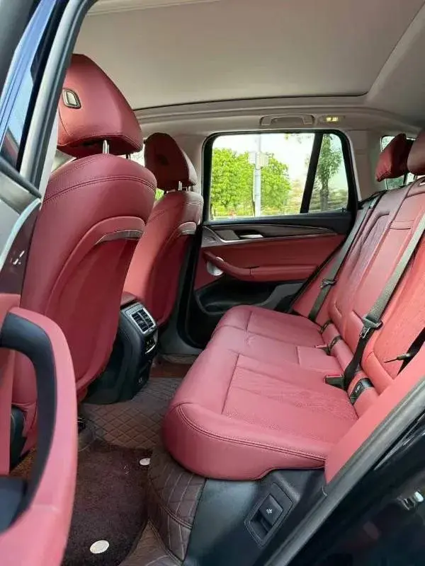 2023 BMW X3 thumbnail 4