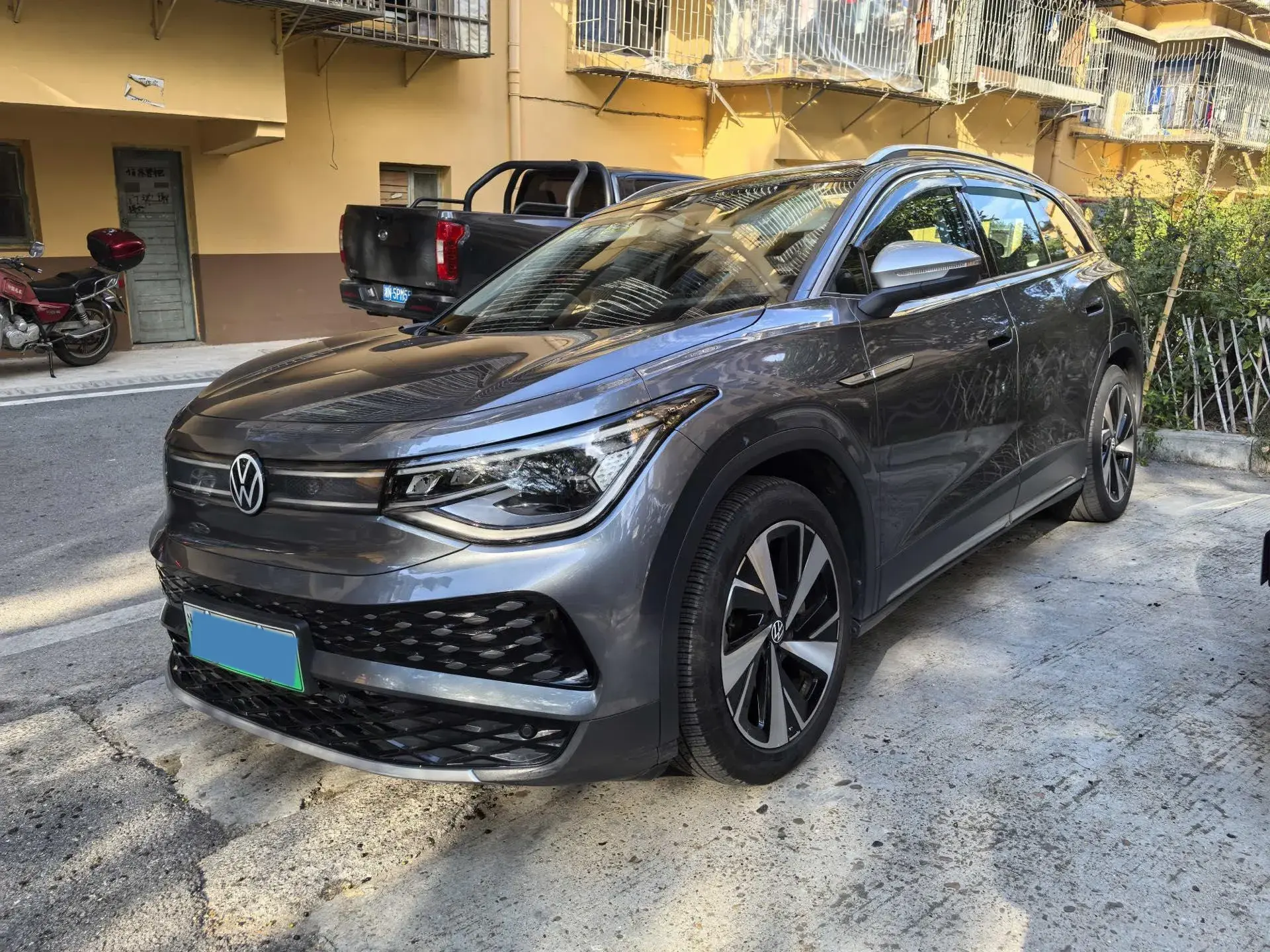 2021 VOLKSWAGEN ID.6 view 1