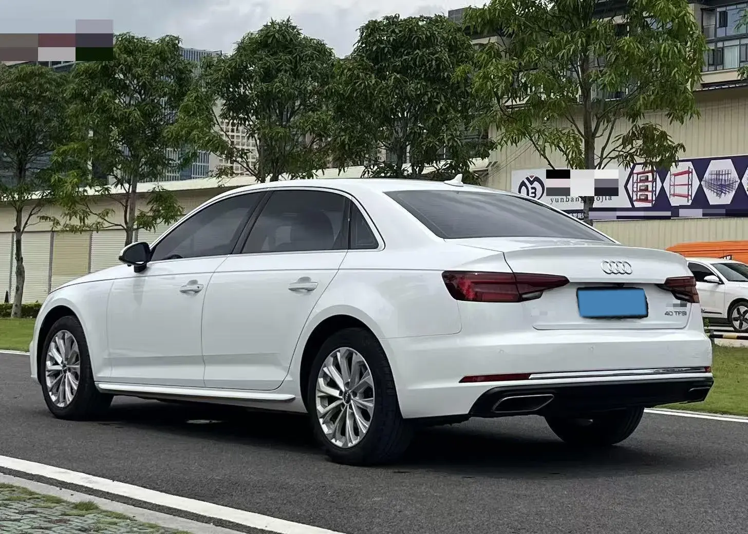 2019 AUDI A4L thumbnail 4