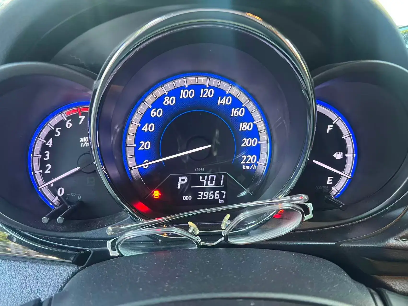 2017 TOYOTA YARIS thumbnail 4