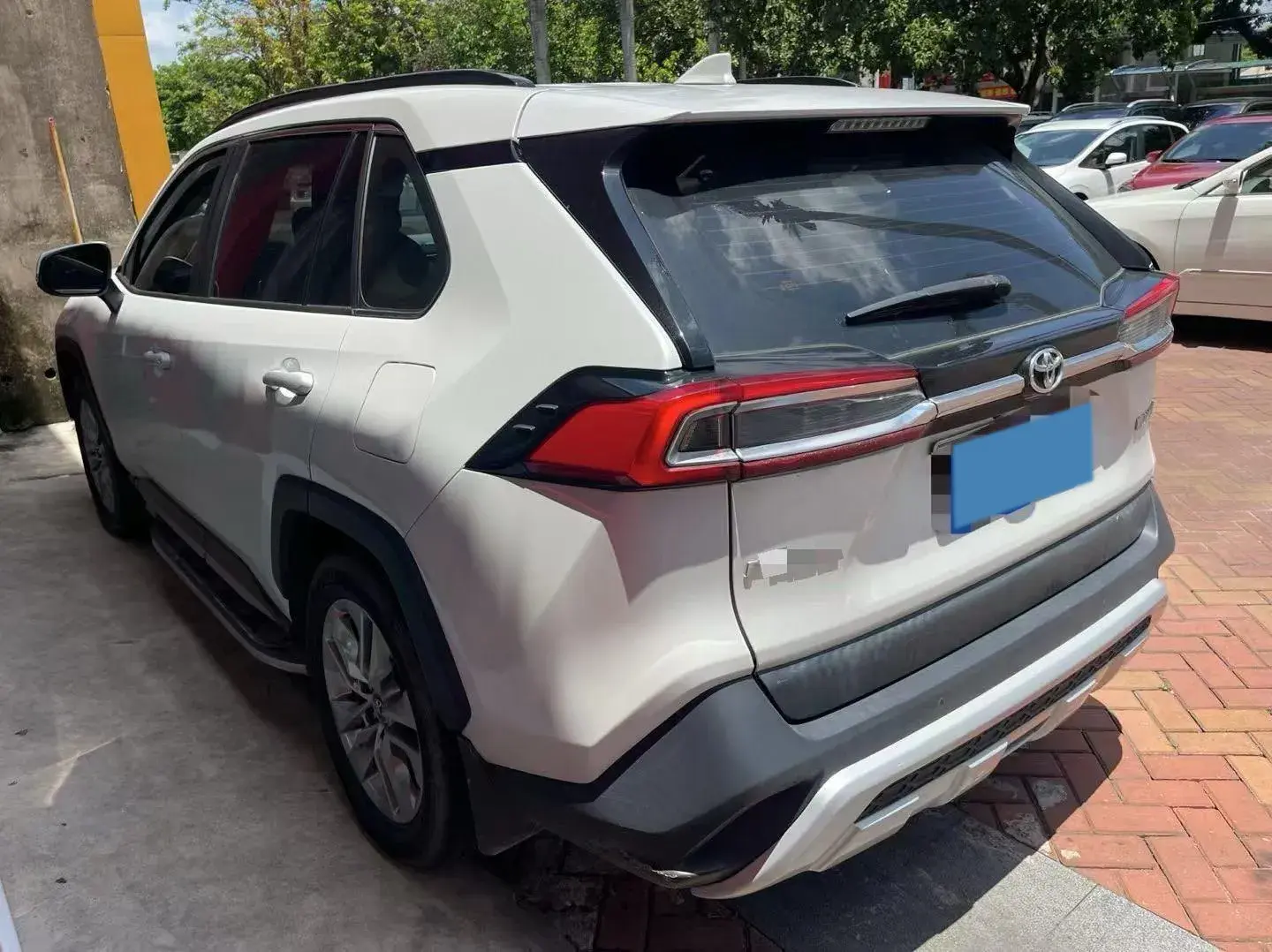 2021 TOYOTA WILDLANDER thumbnail 3