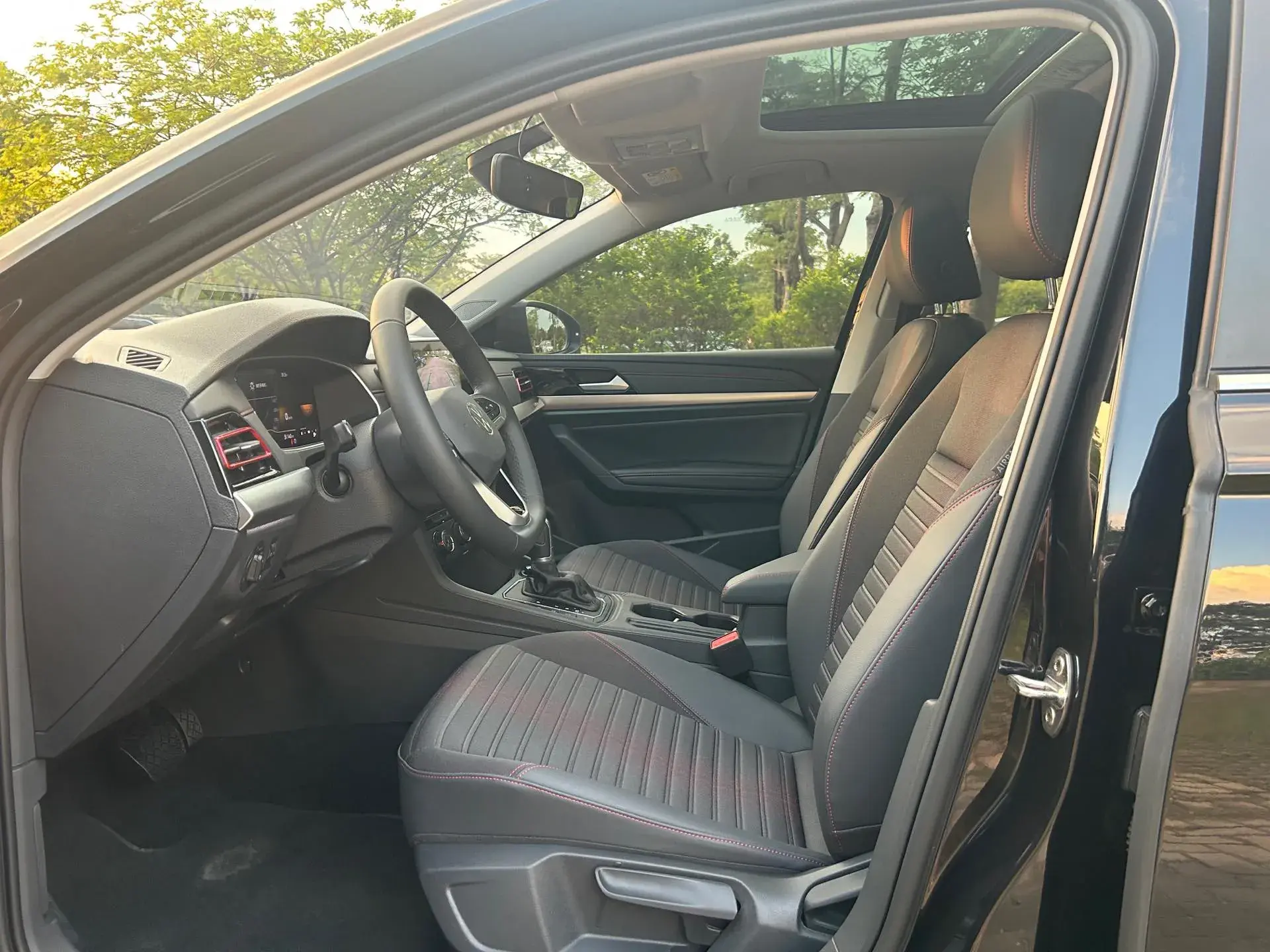 2023 VOLKSWAGEN LAVIDA thumbnail 4