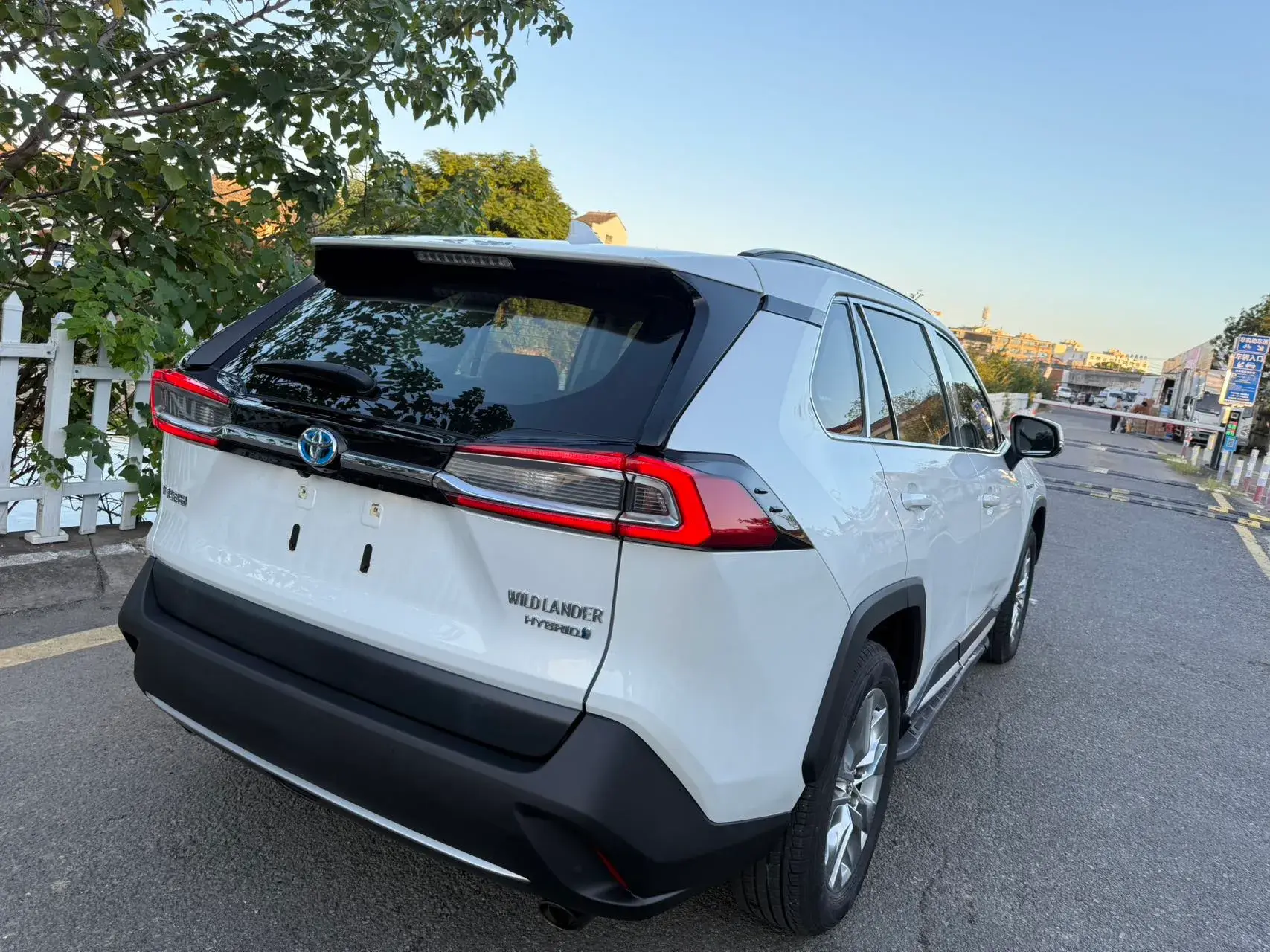 2020 TOYOTA WILDLANDER thumbnail 4