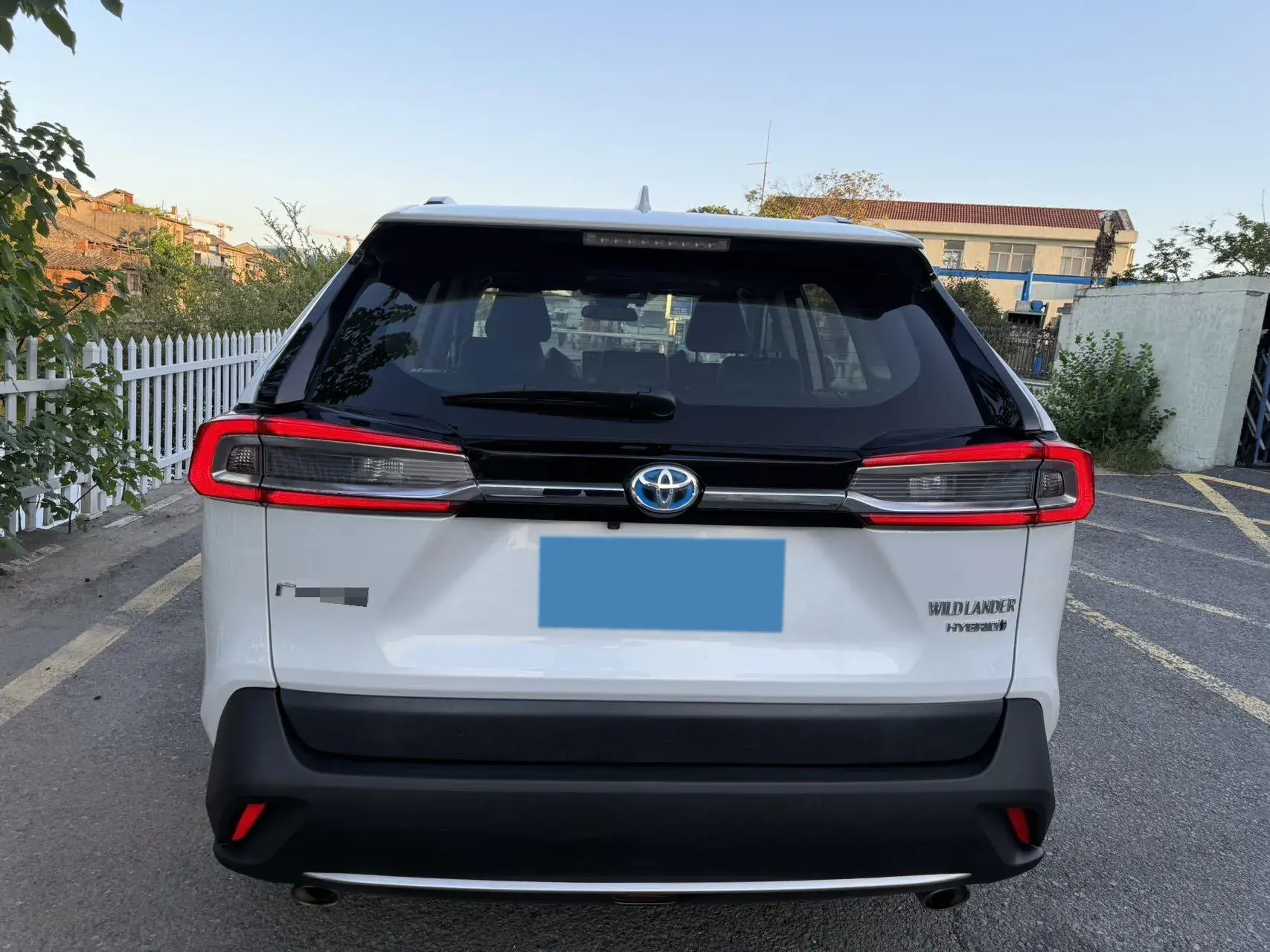 2020 TOYOTA WILDLANDER thumbnail 3