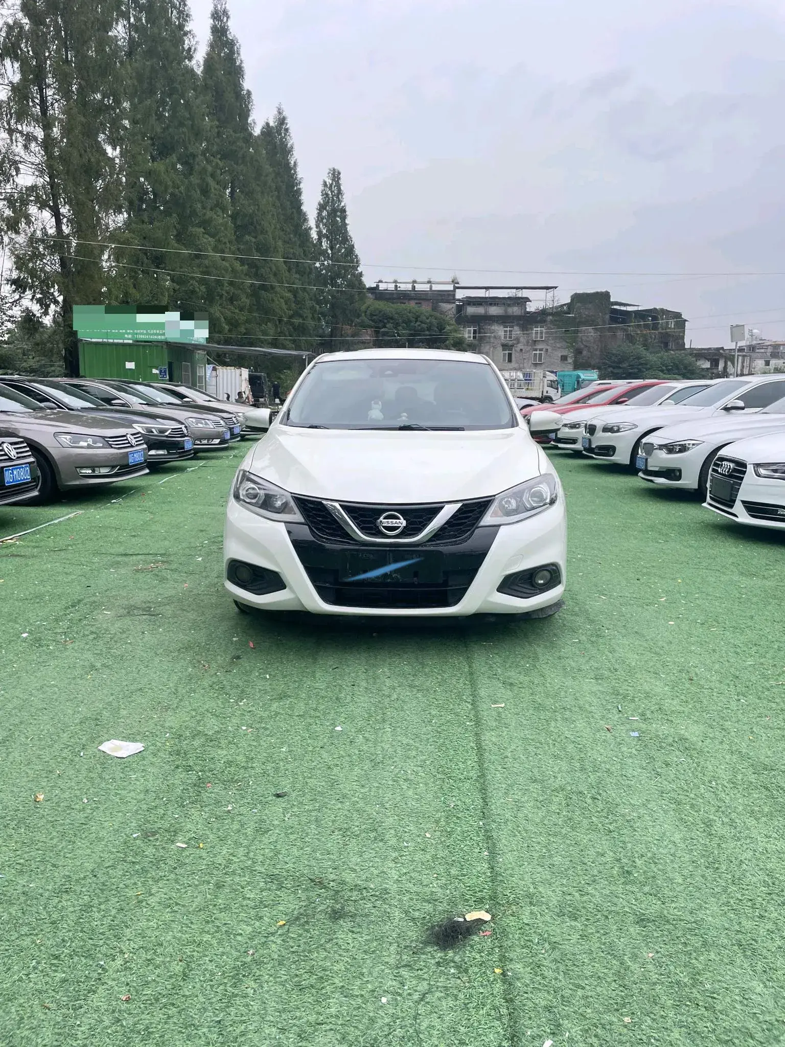 2020 NISSAN TIIDA thumbnail 2