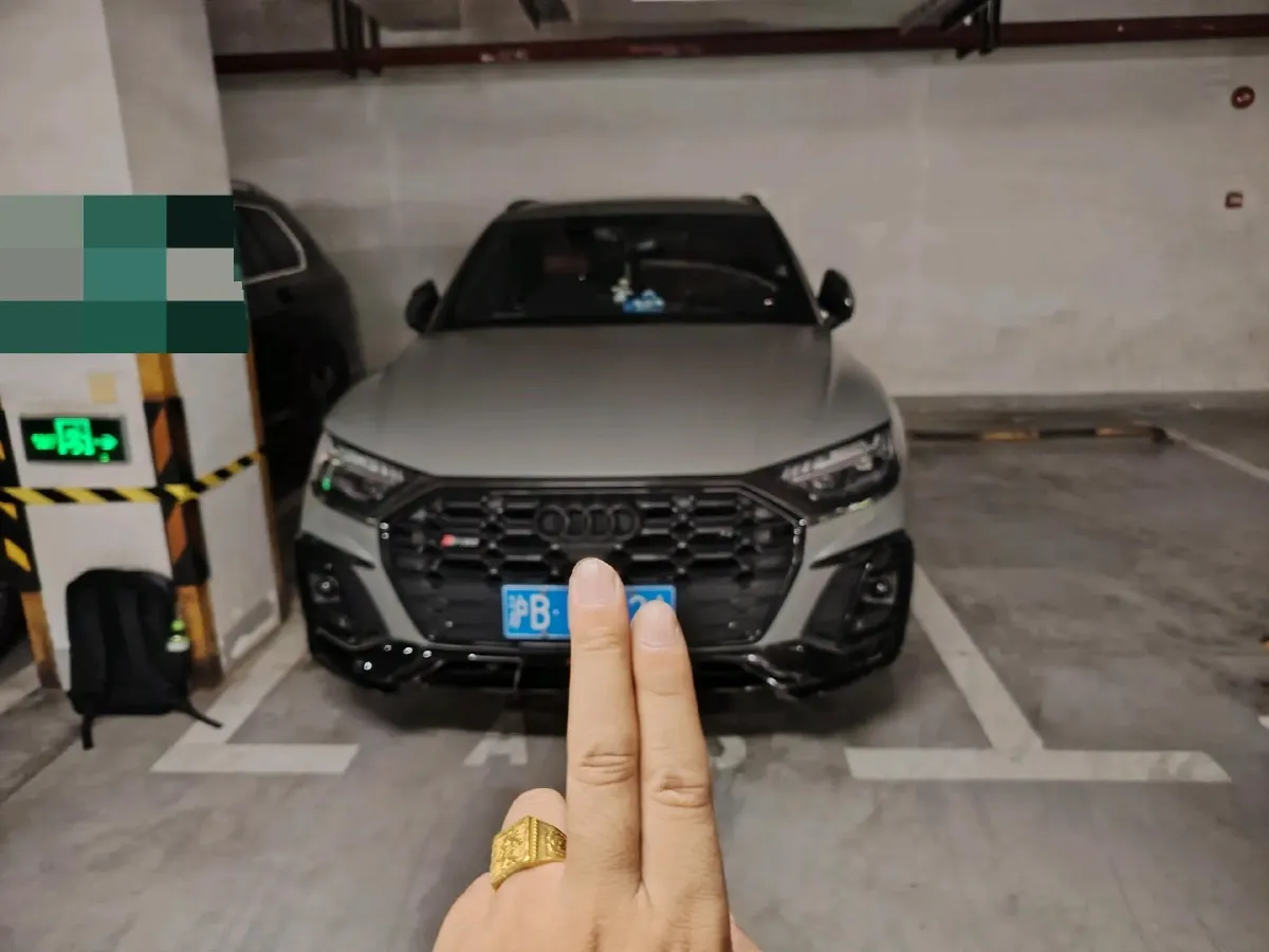 2021 Audi SQ5 3.0T 354HP V6 8AT,autocango,china used car exporter,china ev exporter,chinese used car exporter,chinese used ev exporter