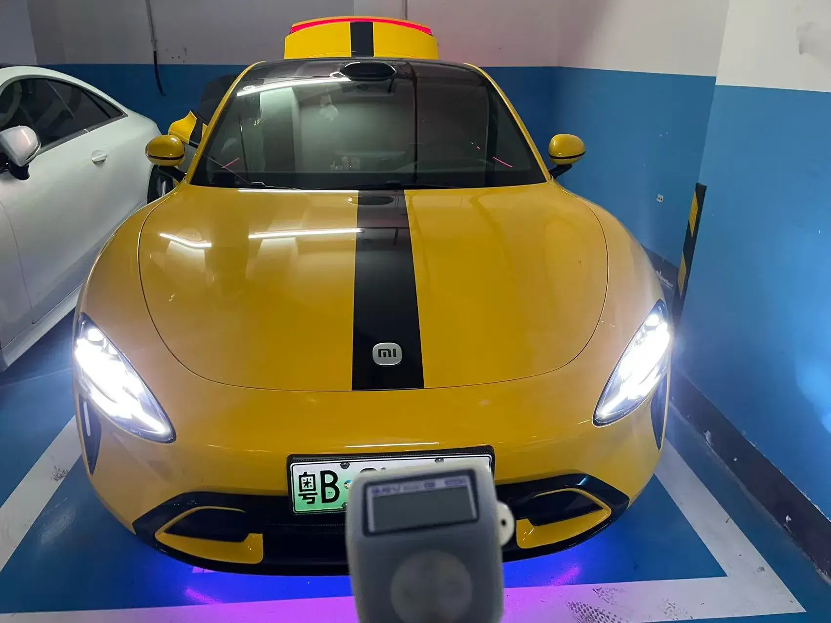 2024 MI SU7 thumbnail 2