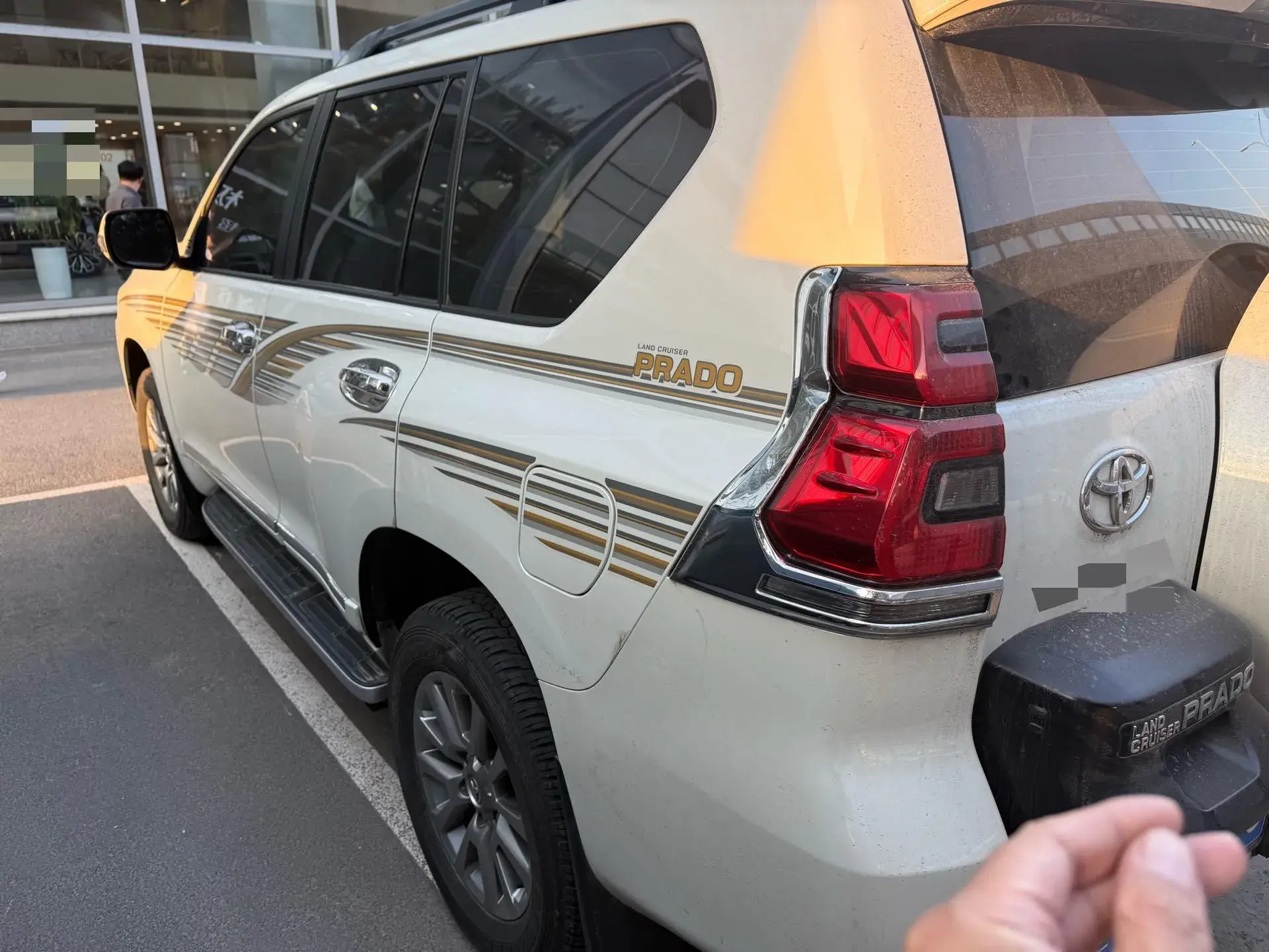 2019 TOYOTA LAND thumbnail 2