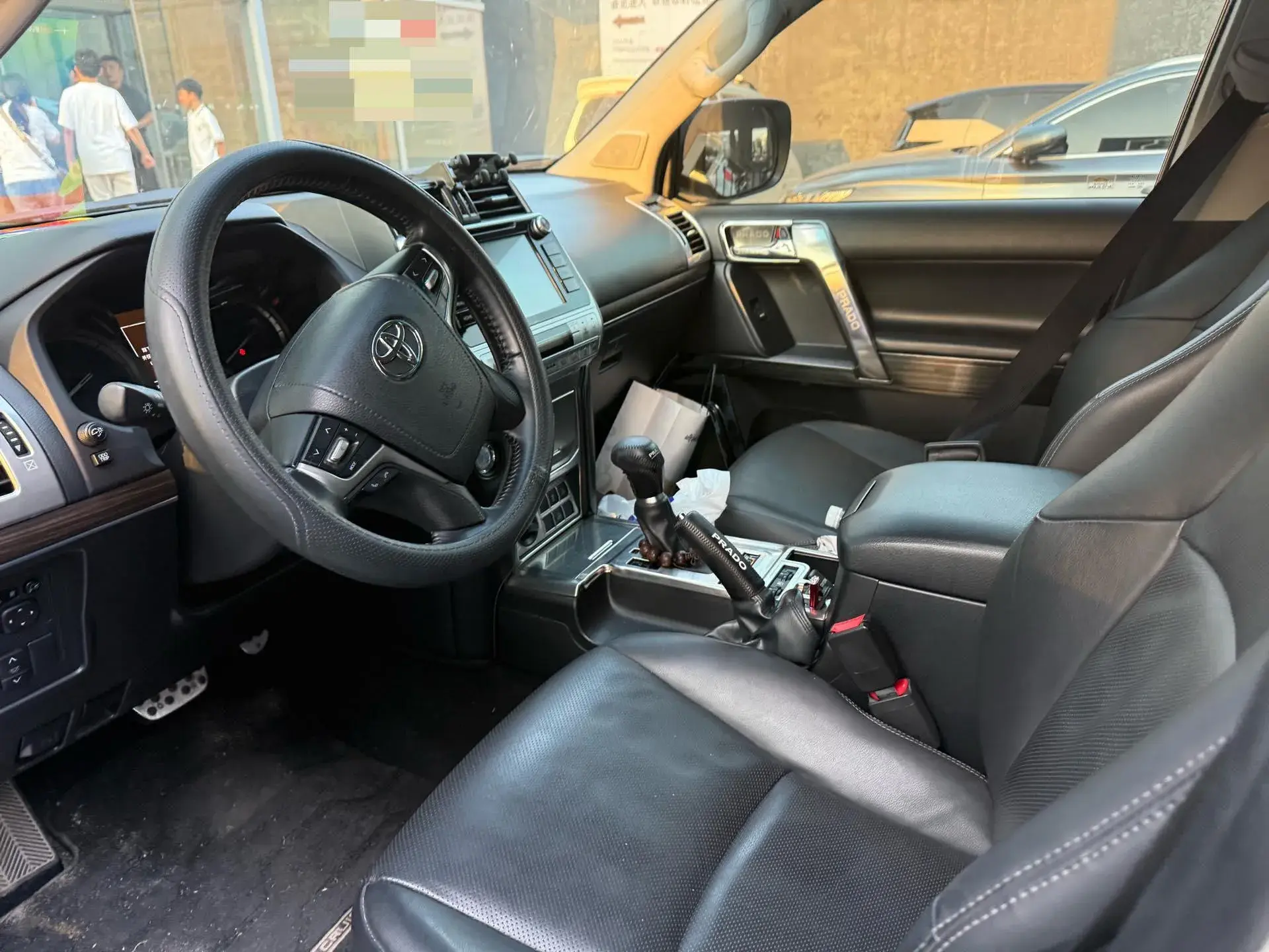 2019 TOYOTA LAND thumbnail 3