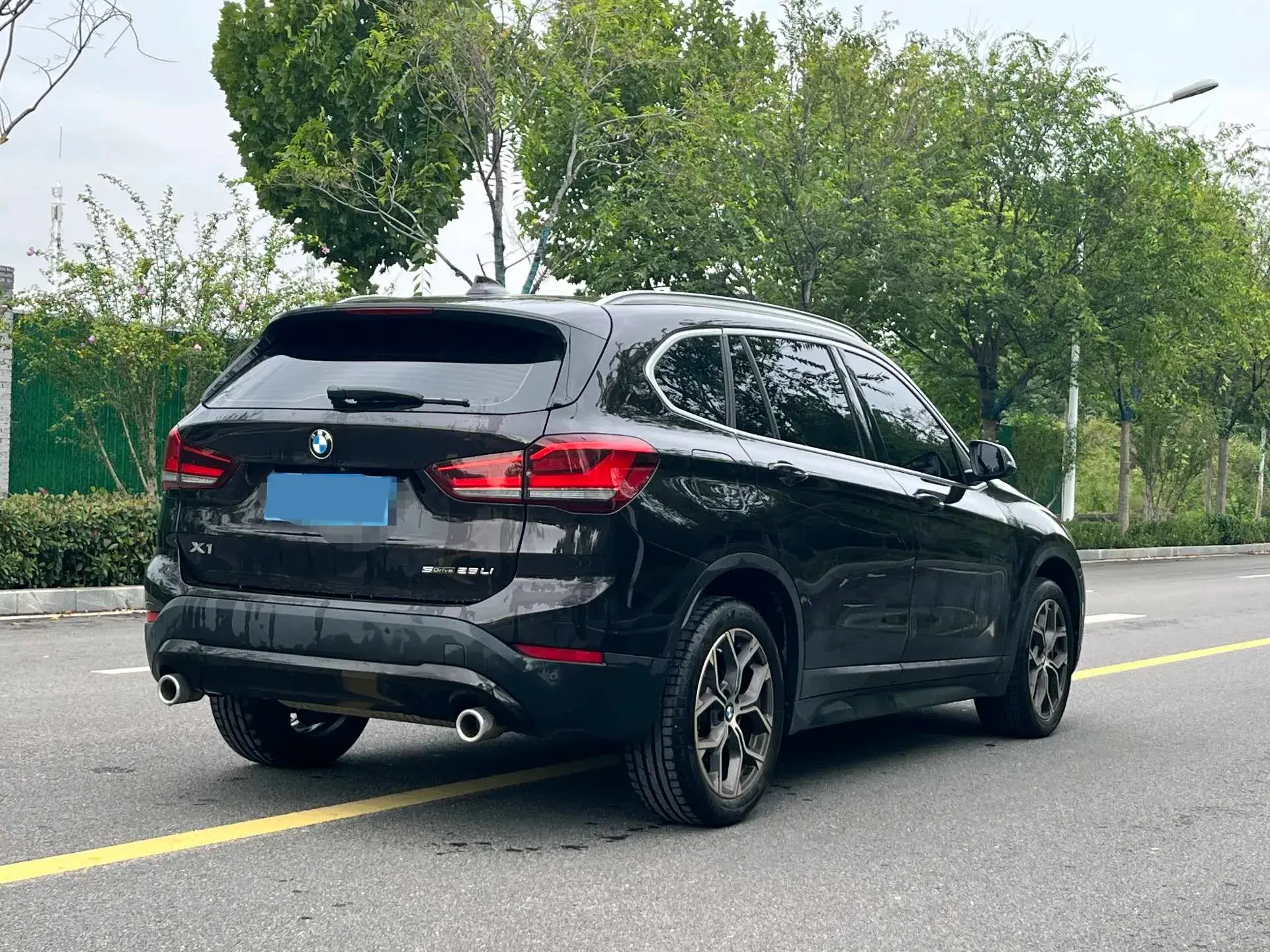 2021 BMW X1 thumbnail 2