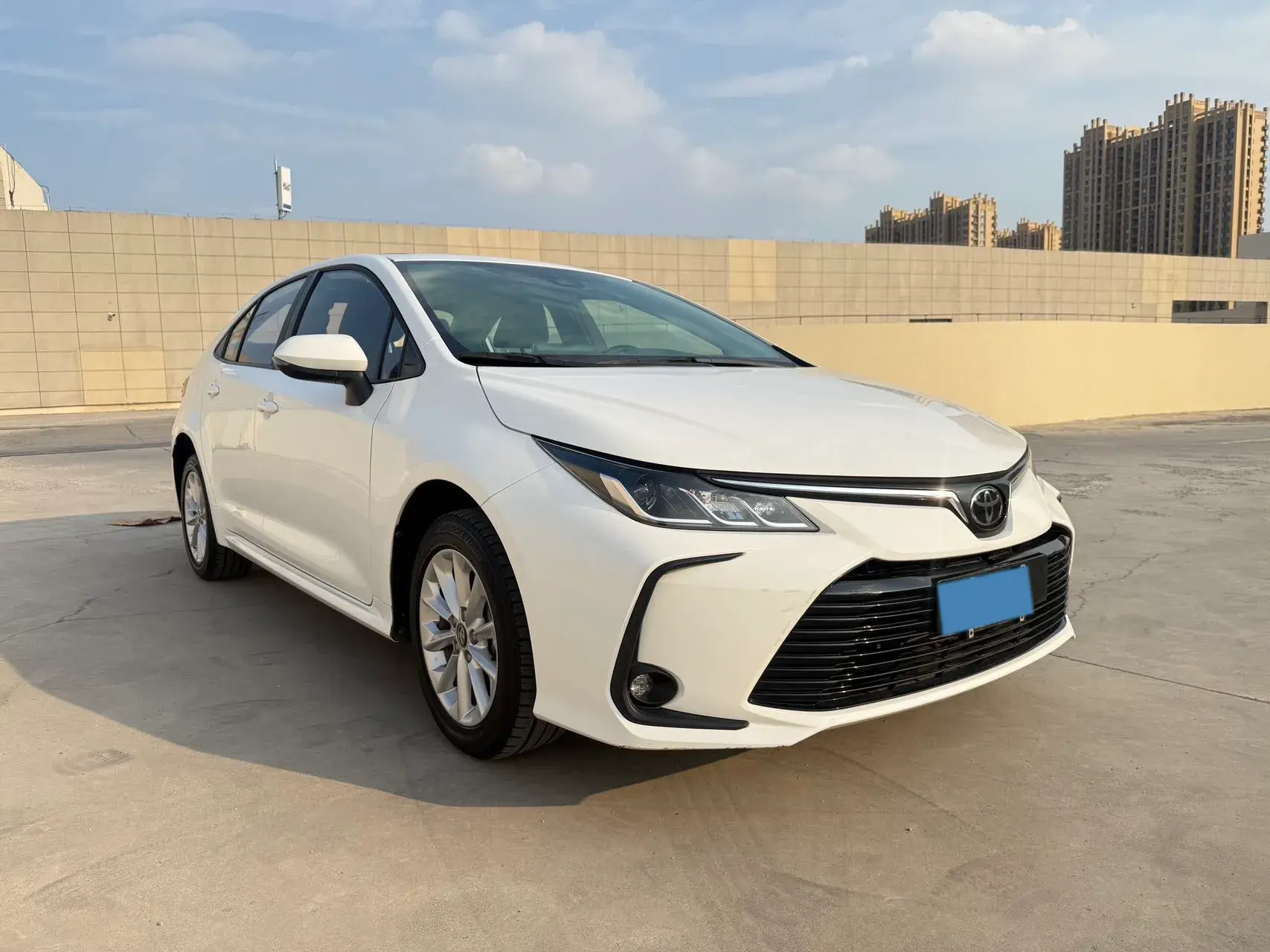 2021 TOYOTA COROLLA thumbnail 2