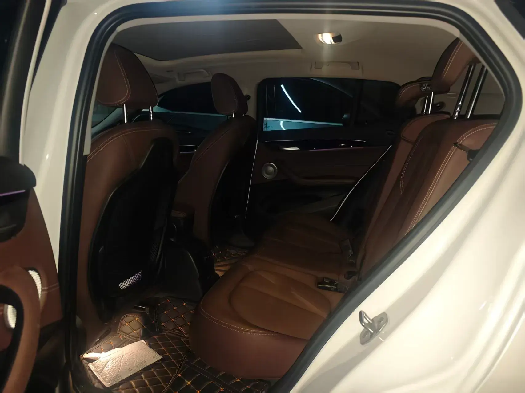 2022 BMW X2 thumbnail 3