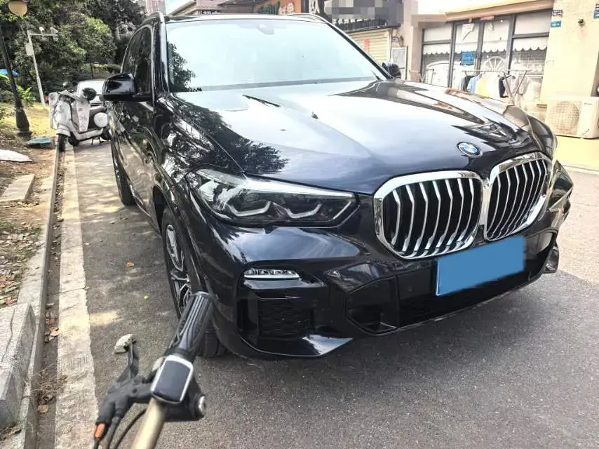 2020 BMW X5 thumbnail 3