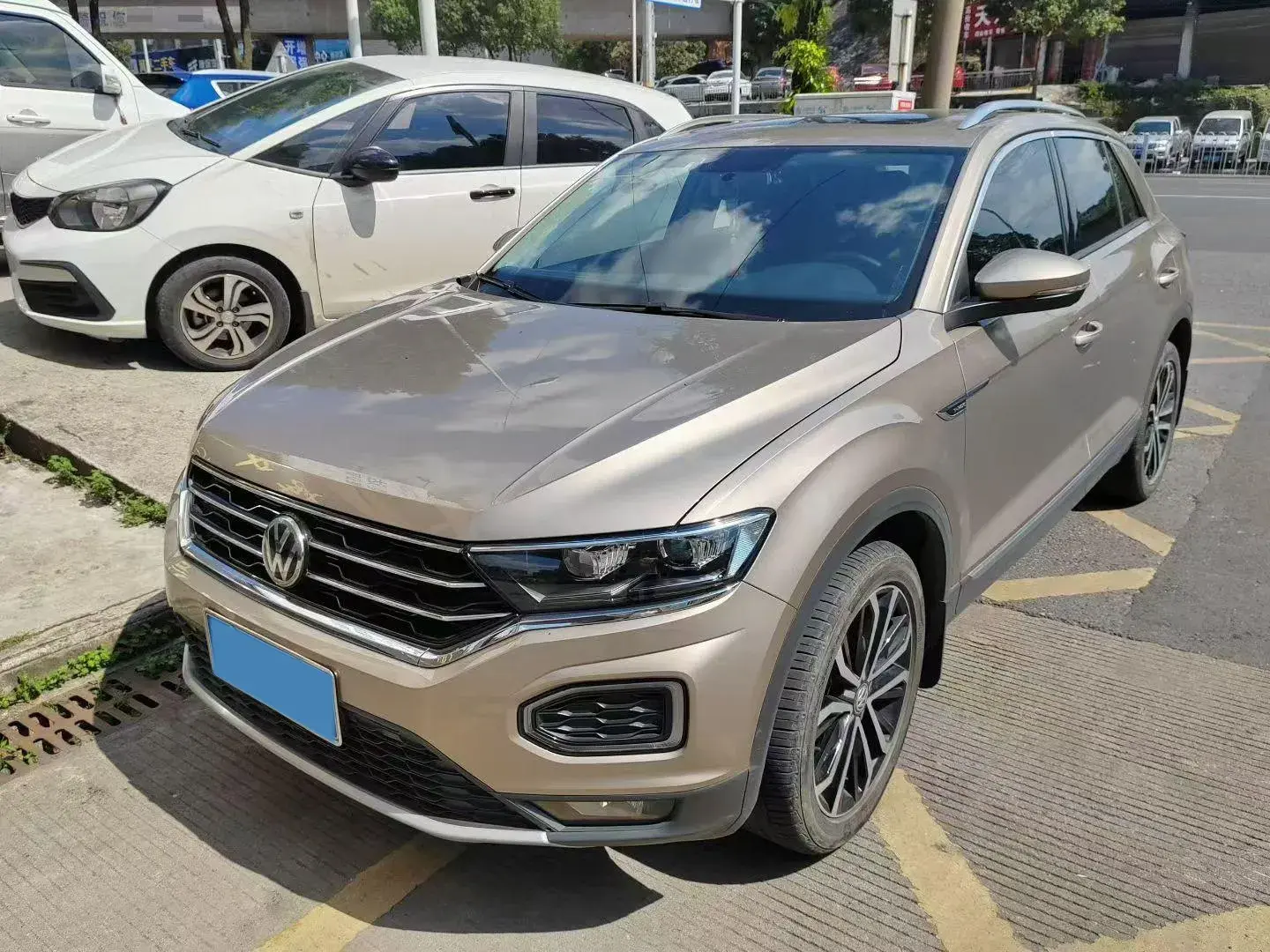 2020 VOLKSWAGEN T-ROC view 1