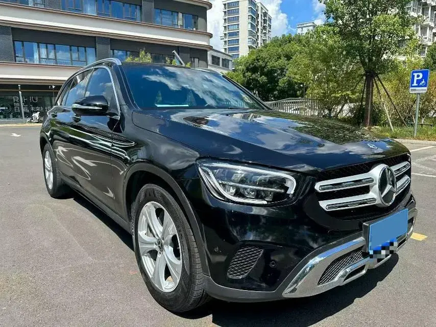 2020 MERCEDES-BENZ GLC thumbnail 3
