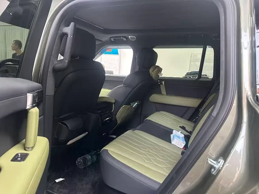 2025 M Hero WarriorM817 1.5T 197HP L4 2DHT PHEV,autocango,china used car exporter,china ev exporter,chinese used car exporter,chinese used ev exporter