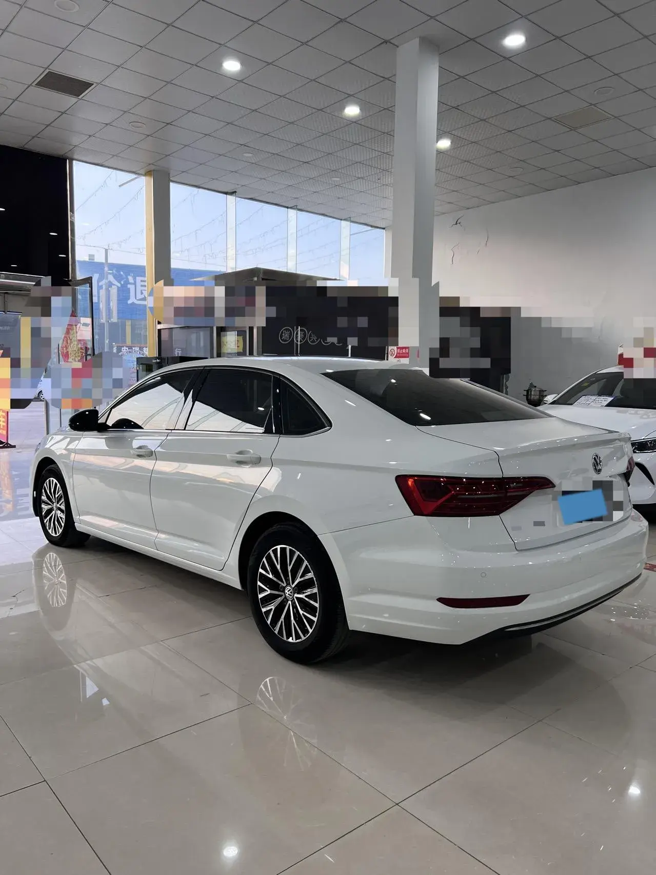 2019 VOLKSWAGEN SAGITAR thumbnail 4