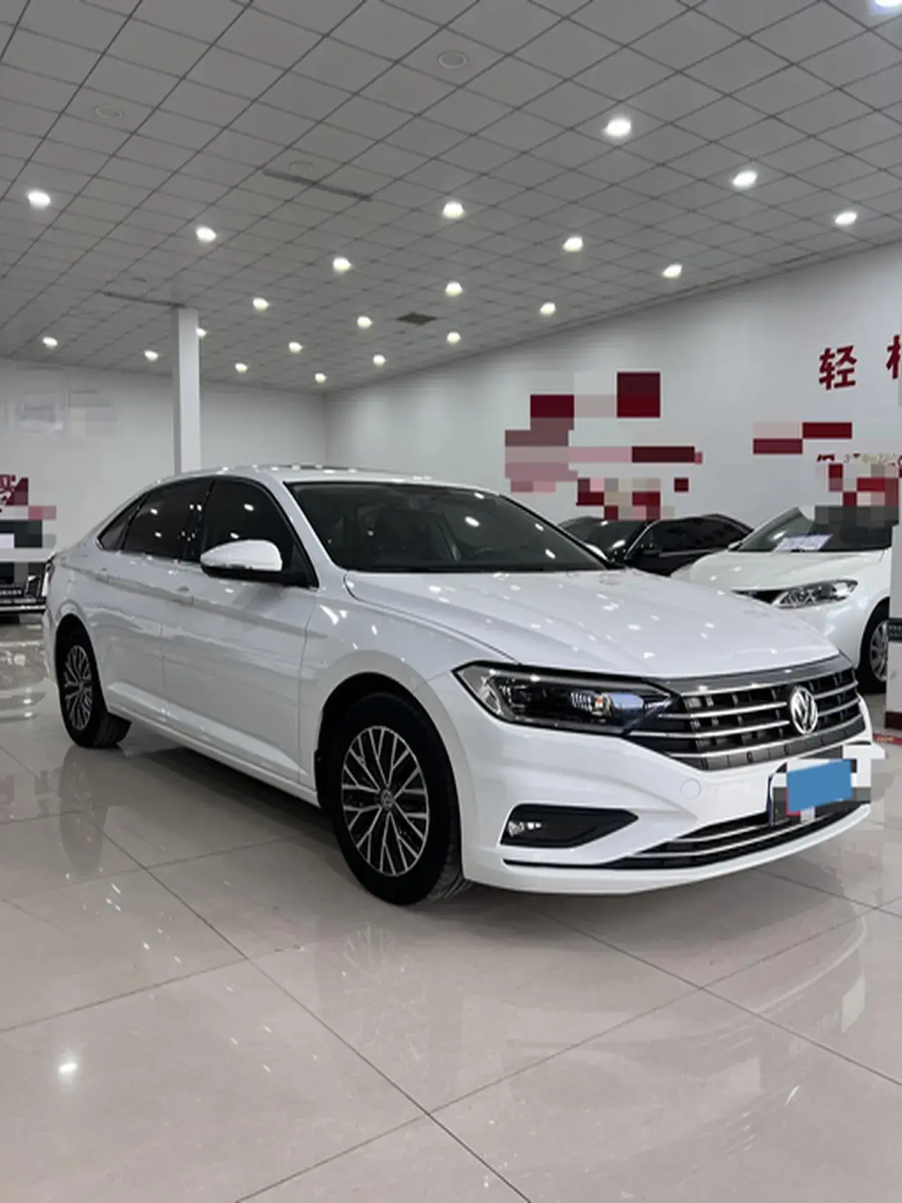 2019 VOLKSWAGEN SAGITAR thumbnail 3