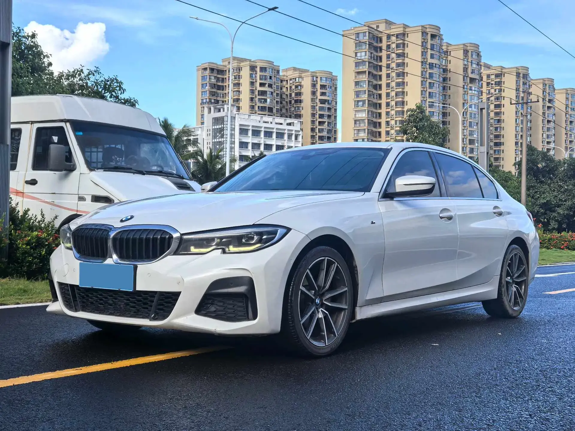 2020 BMW 3 view 1