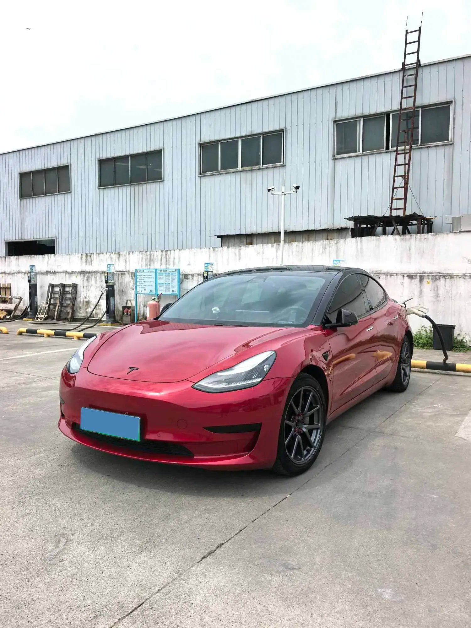 2020 TESLA MODEL view 1