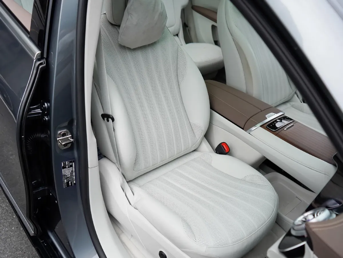 2023 Mercedes-Benz EQS SUV BEV 111.8KWH,autocango,china used car exporter,china ev exporter,chinese used car exporter,chinese used ev exporter