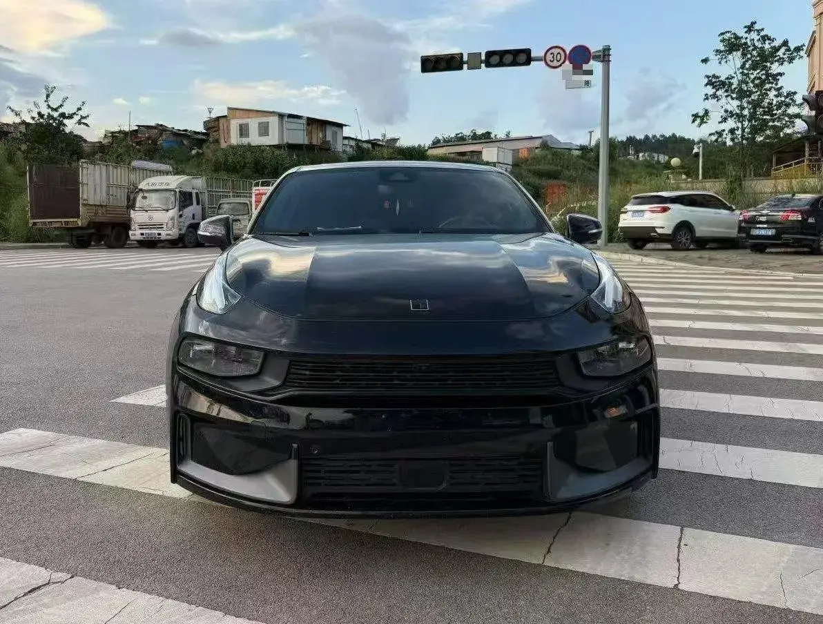 2021 LYNK&CO 03 thumbnail 2