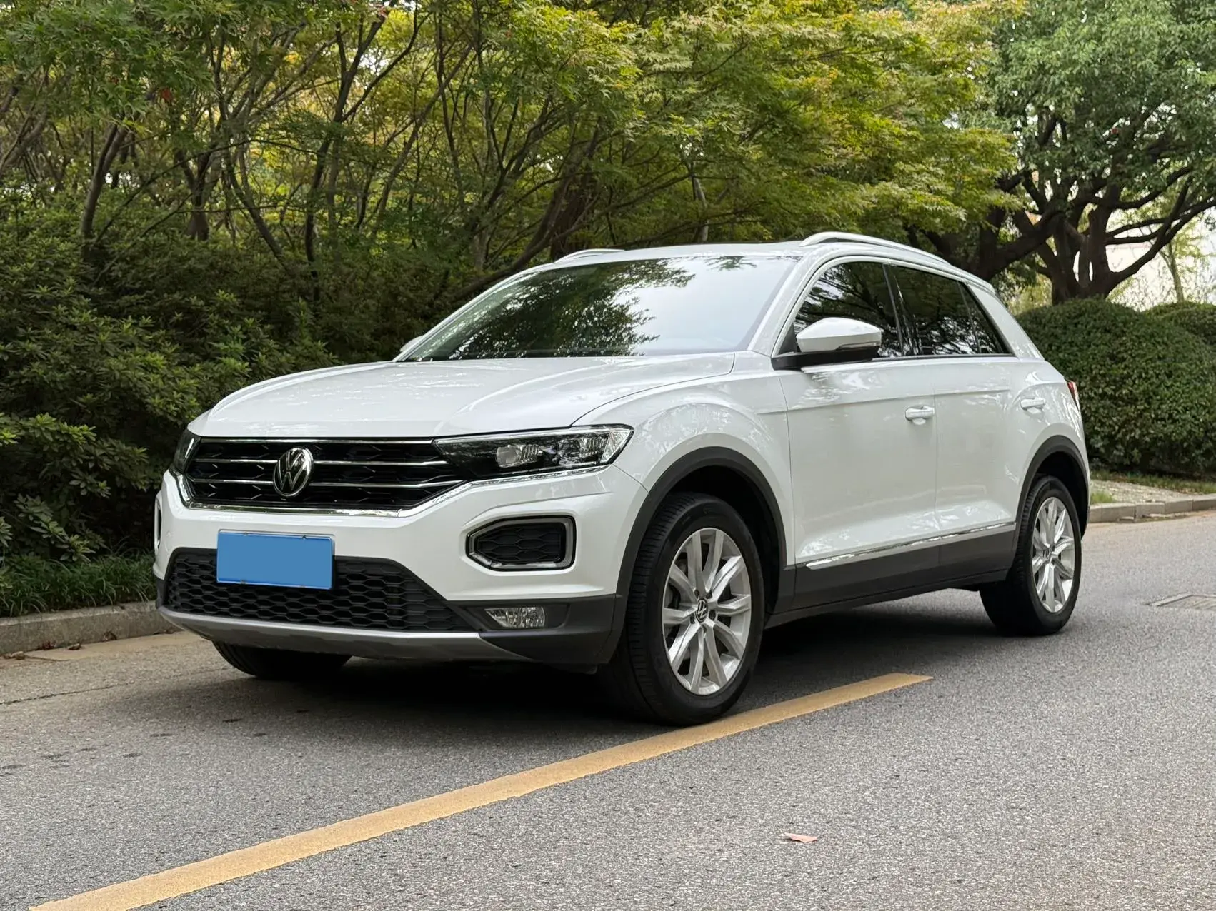 2021 VOLKSWAGEN T-ROC view 1