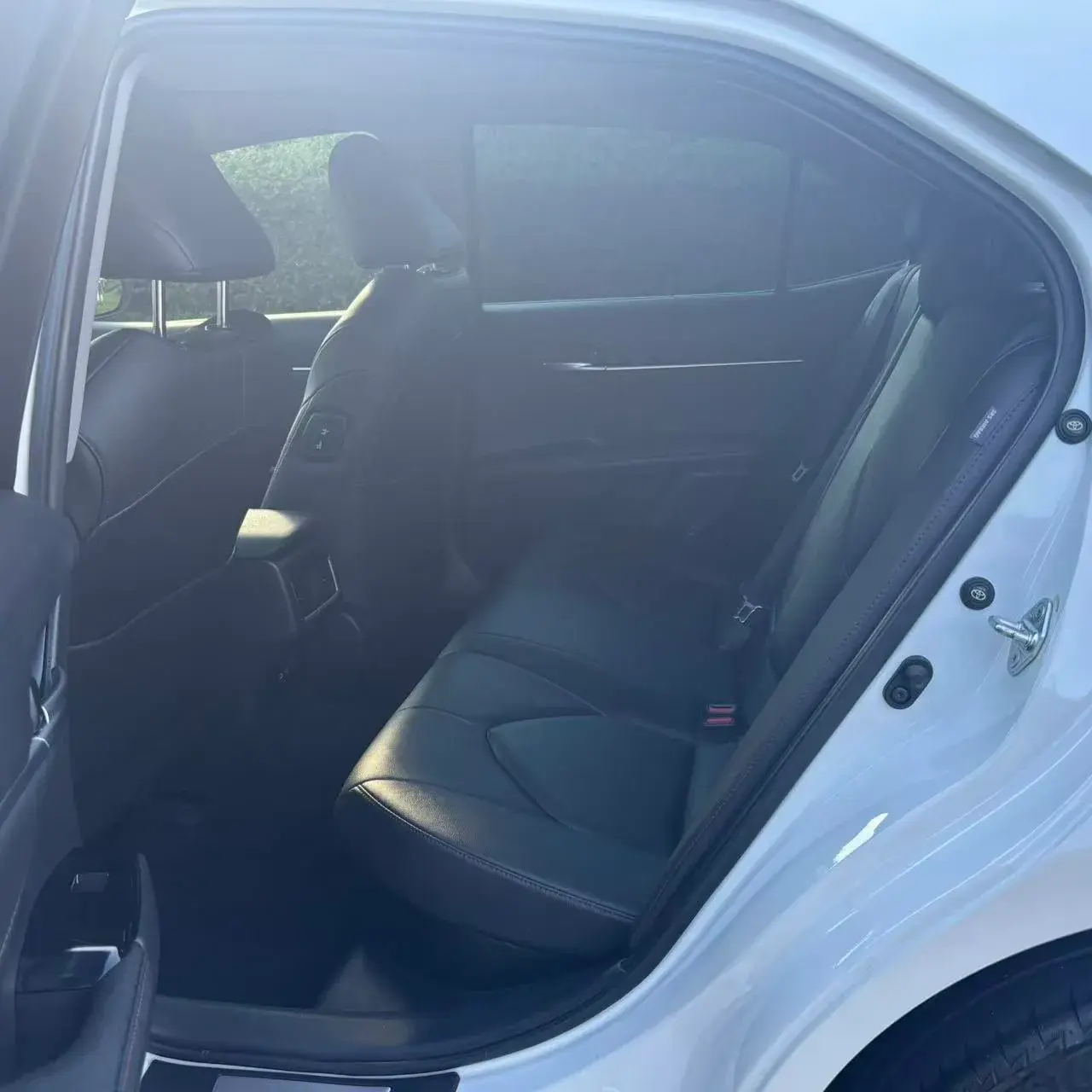 2023 TOYOTA CAMRY thumbnail 3