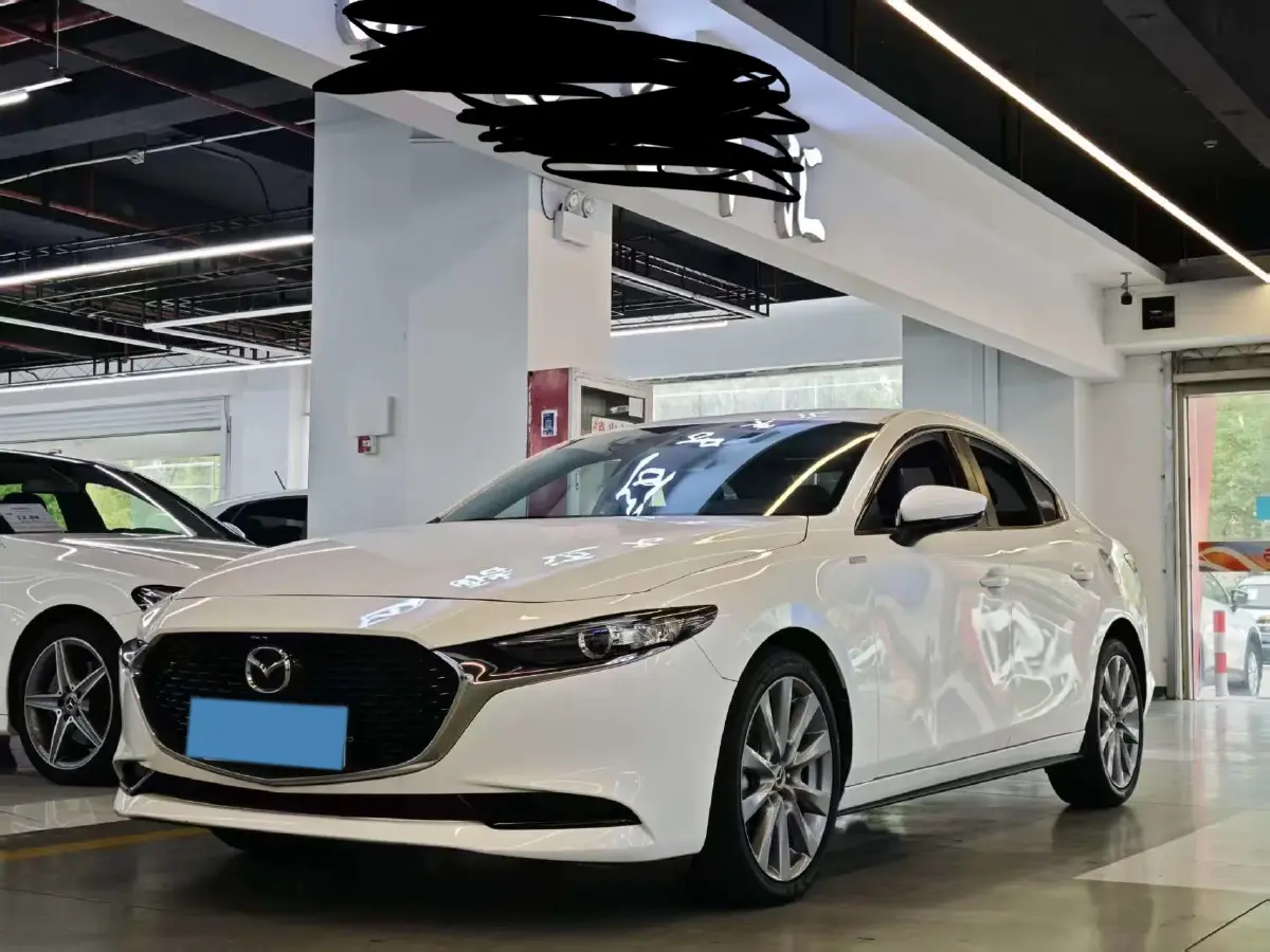 2021 Mazda 3 Axela 2.0L 158HP L4 6AT