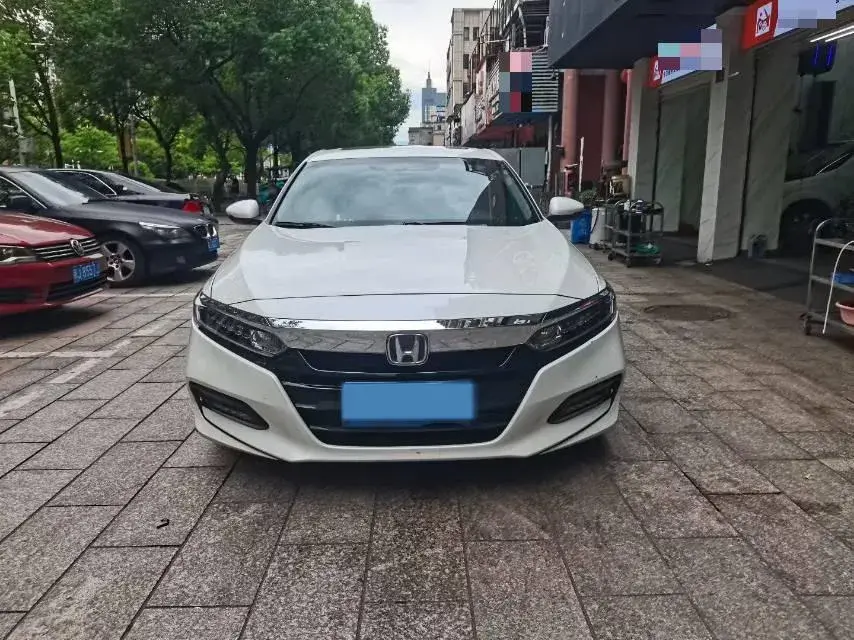 2018 HONDA ACCORD thumbnail 2