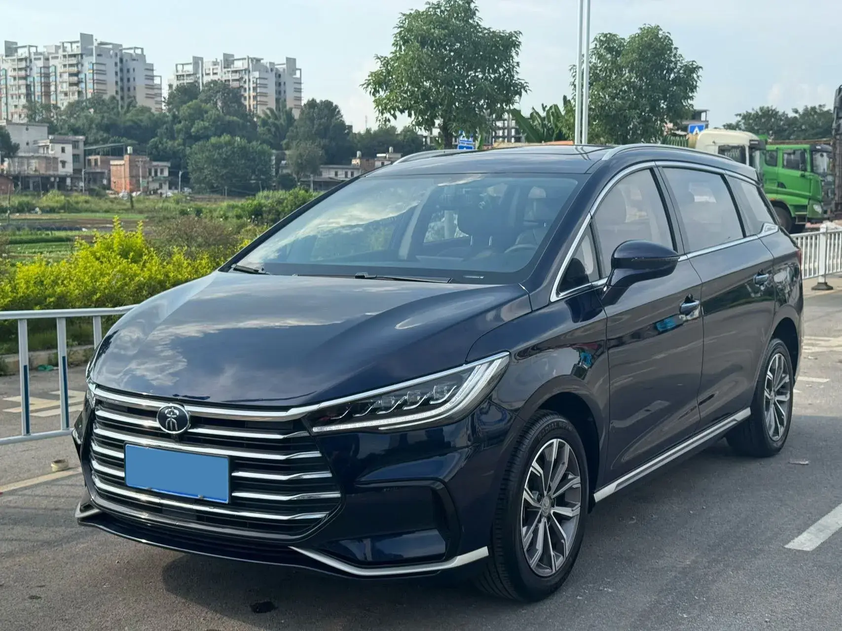 2021 BYD SONG view 1