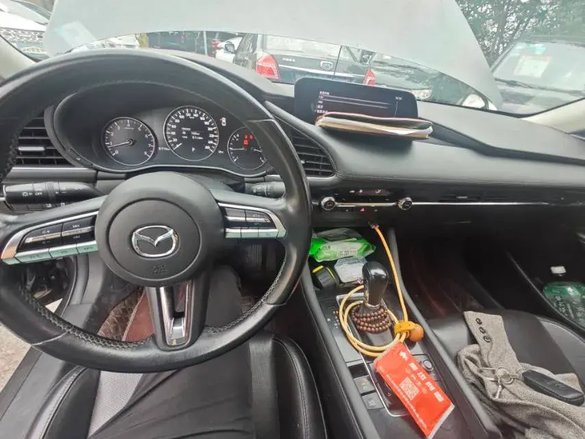 2020 MAZDA 3 thumbnail 3