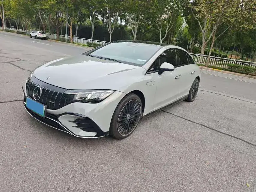 2022 MERCEDES-BENZ EQE view 1