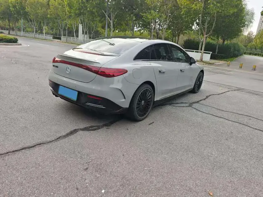 2022 MERCEDES-BENZ EQE thumbnail 4