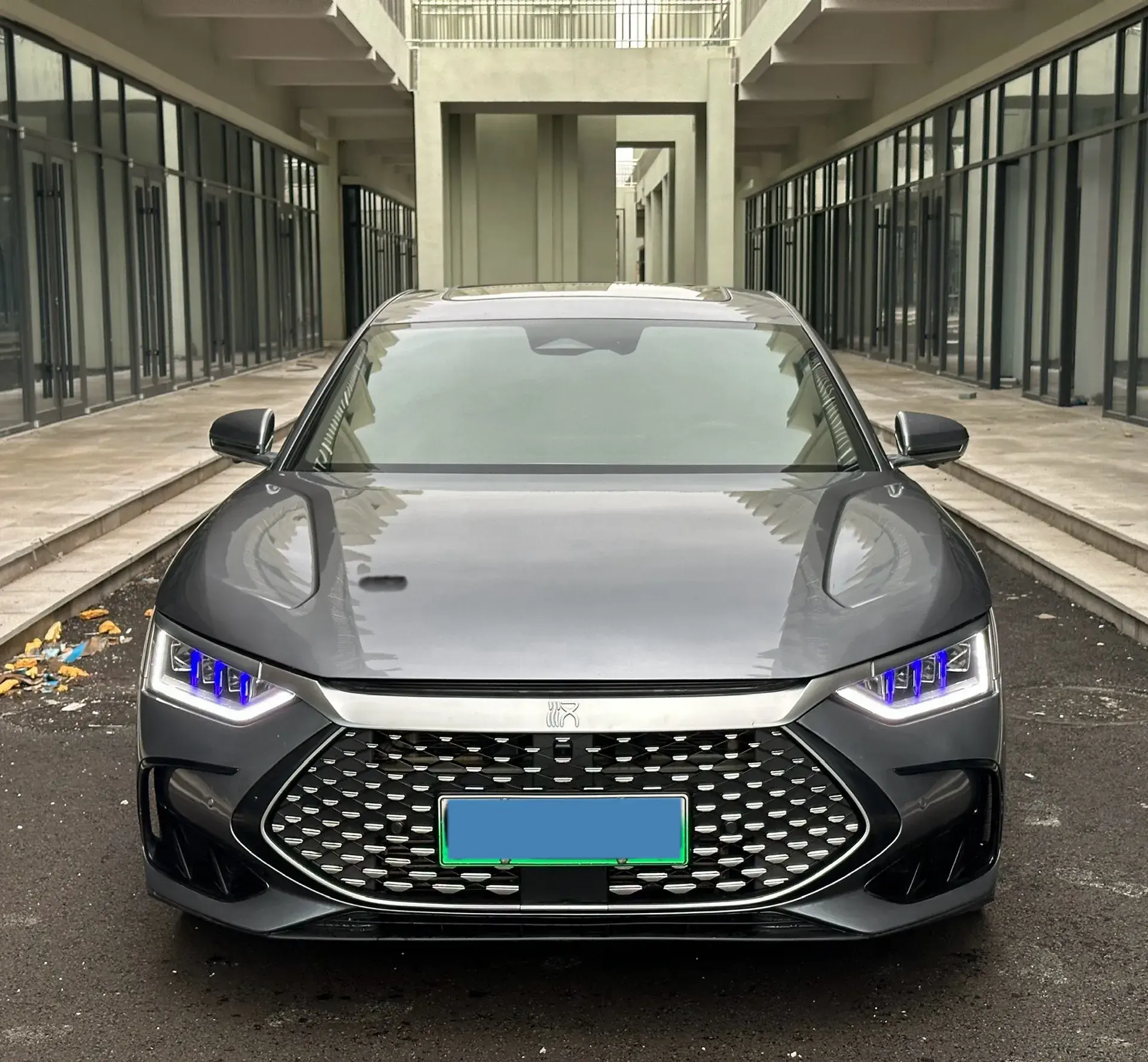 2023 BYD HAN thumbnail 2