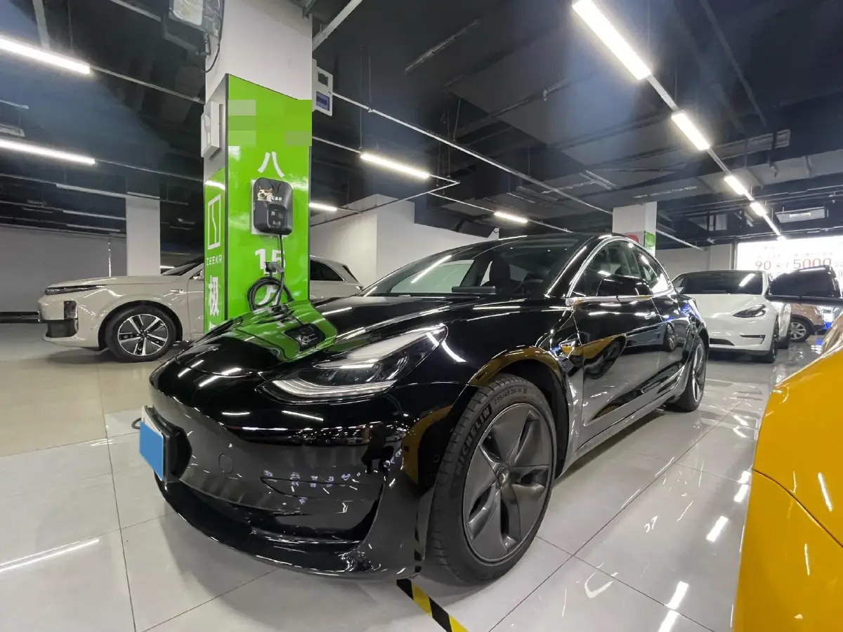2020 Tesla Model 3 BEV 52KWH