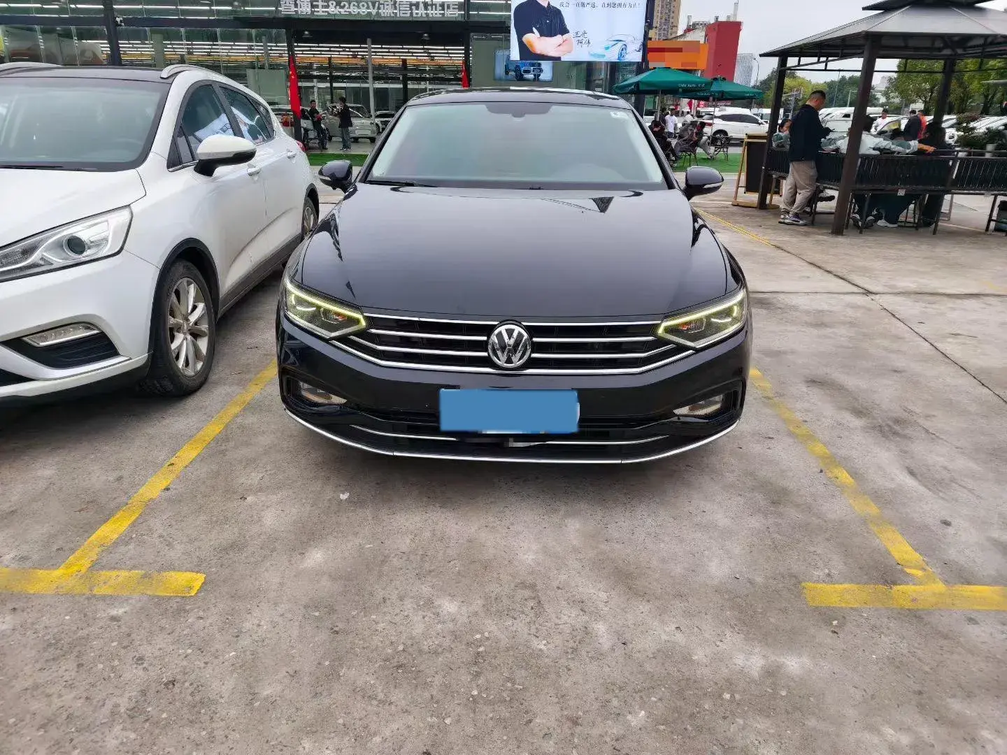 2020 VOLKSWAGEN MAGOTAN thumbnail 2