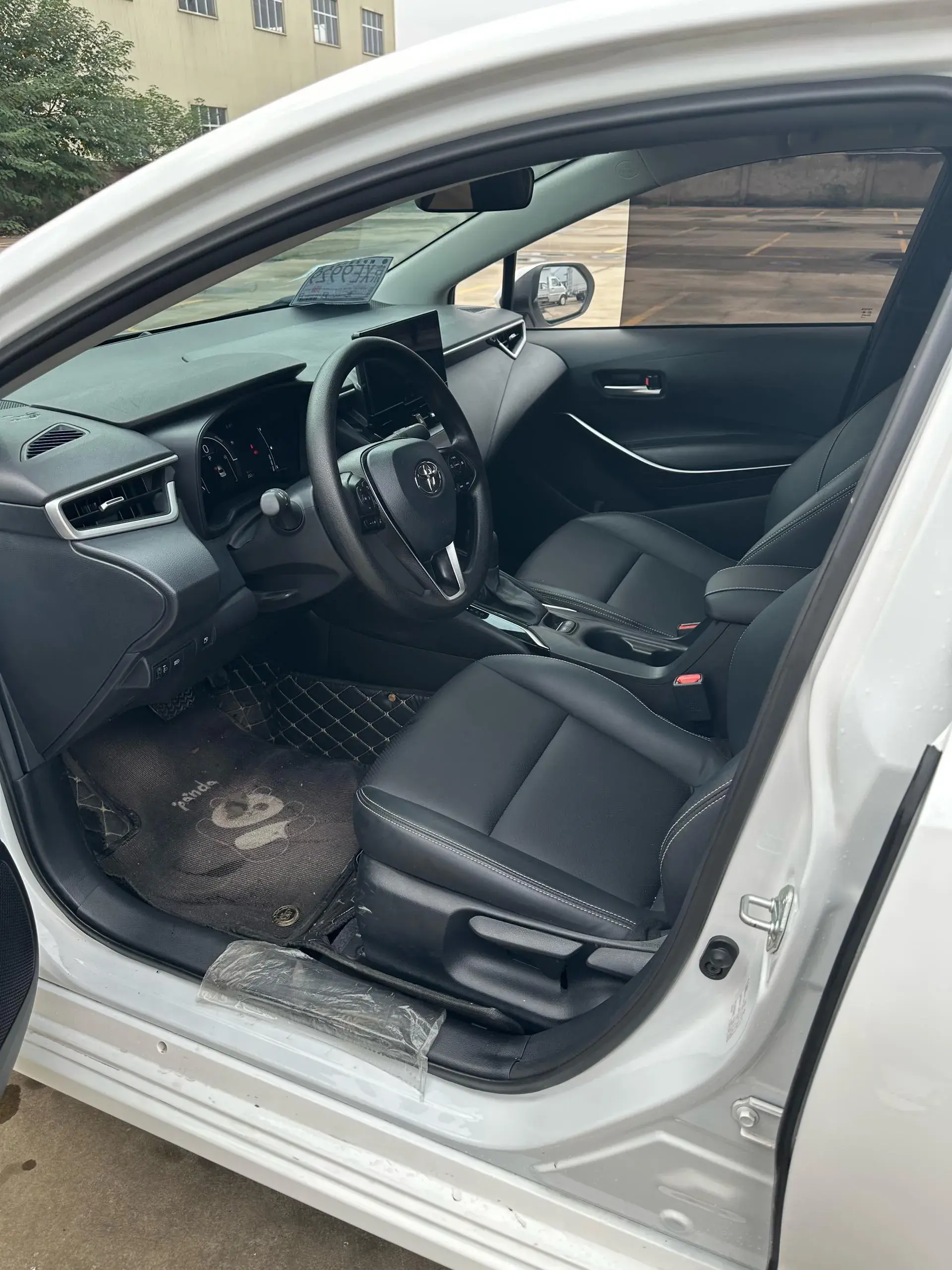 2024 TOYOTA COROLLA thumbnail 4