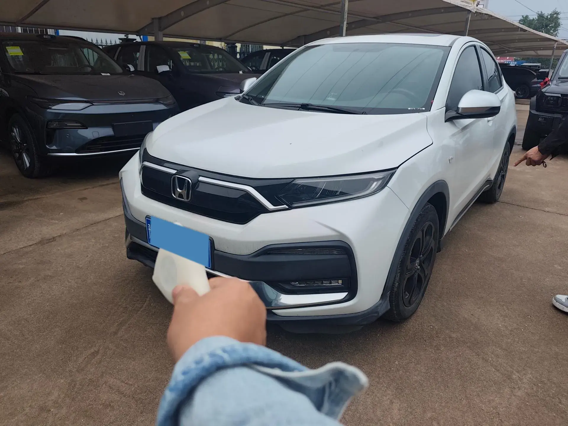 2022 HONDA XR-V view 1