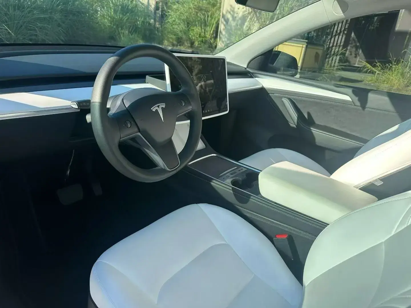 2022 TESLA MODEL thumbnail 3